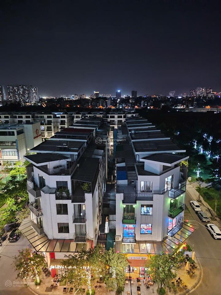 Cho thuê ch góc 3pn  2wc 120m2 tại khai sơn city, giá chỉ 8.5tr