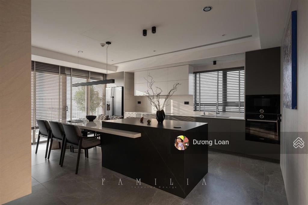 Chính chủ cần bán gấp ch grandeur palace 138b giảng võ, 154m2, 3pn, đủ đồ.  0372 004 ***