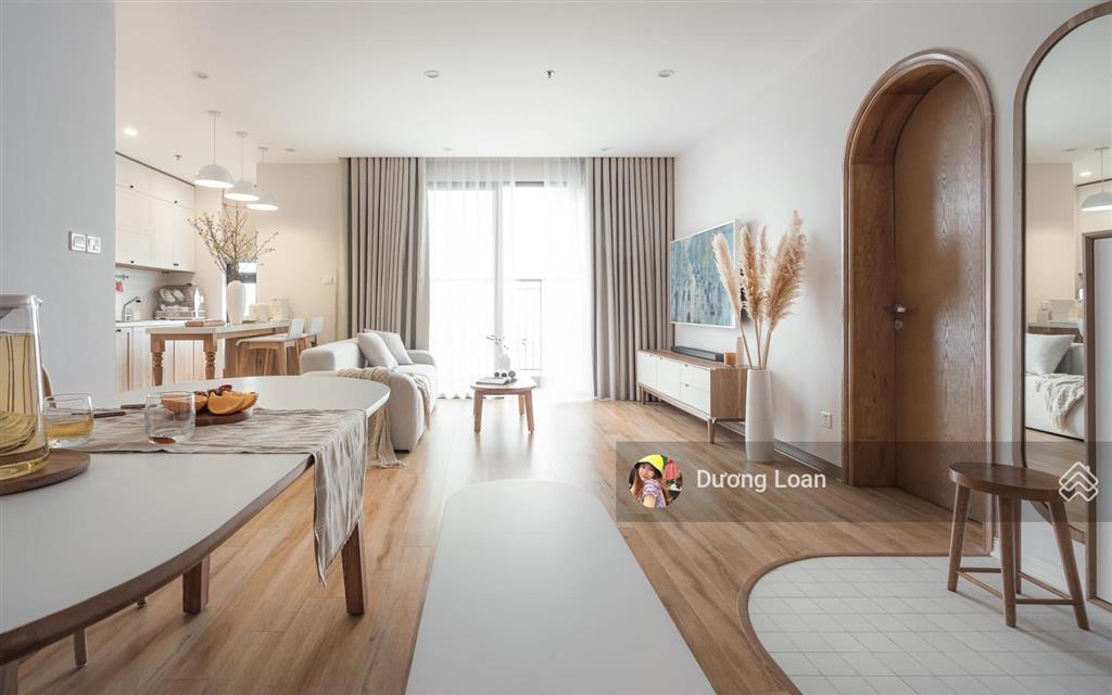 Căn hộ cho thuê 2 ngủ chung cư vinhomes nguyễn chí thanh, đủ đồ vào được luôn. 0372 004 ***