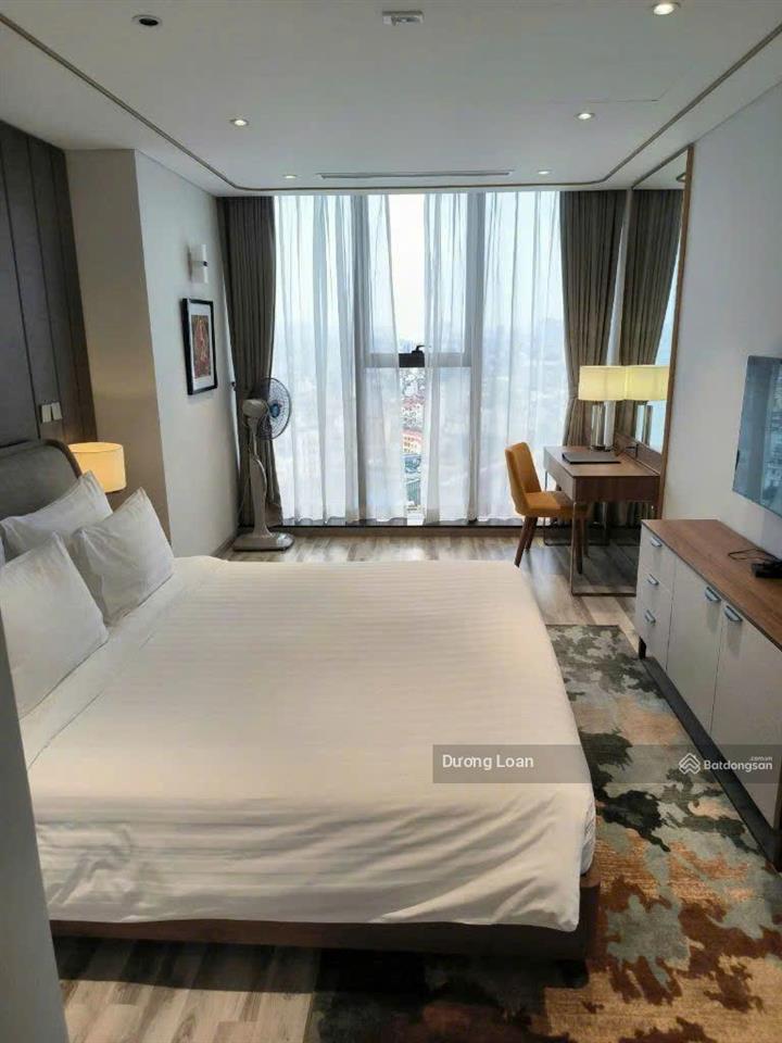Chính chủ bán căn 2pn tại hong kong tower, có để lại nội thất.  0372 004 ***