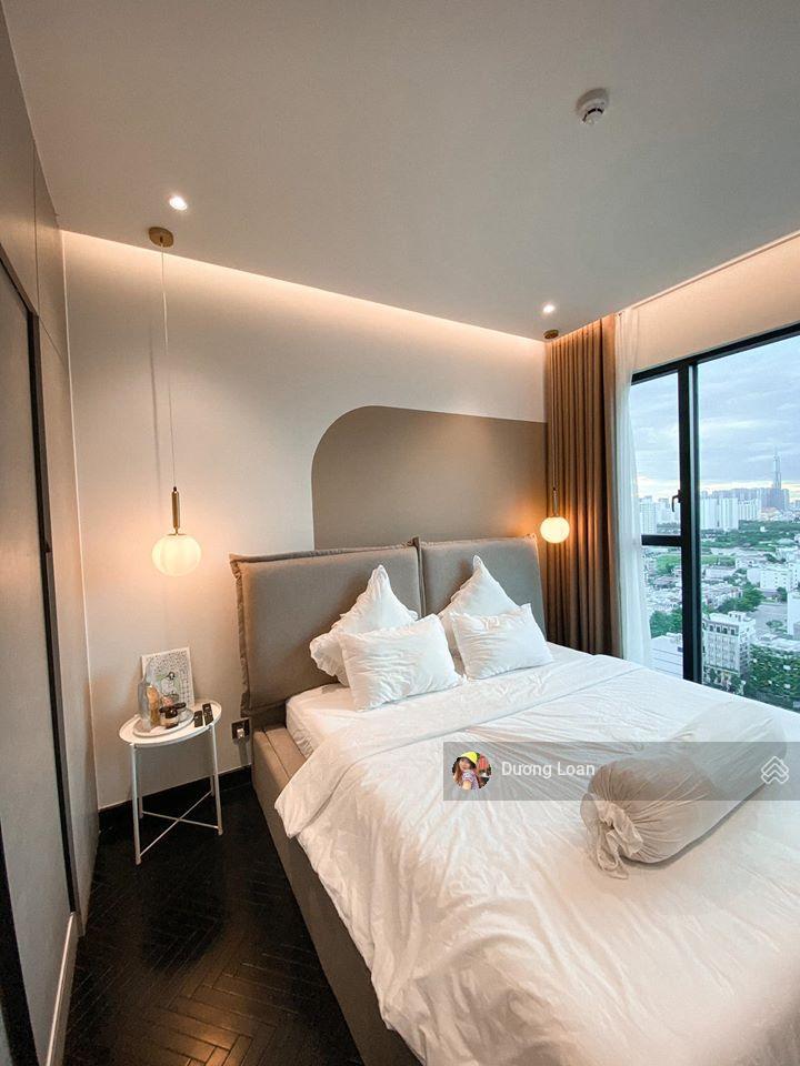 Chính chủ bán căn 2pn tại hong kong tower, có để lại nội thất.  0372 004 ***