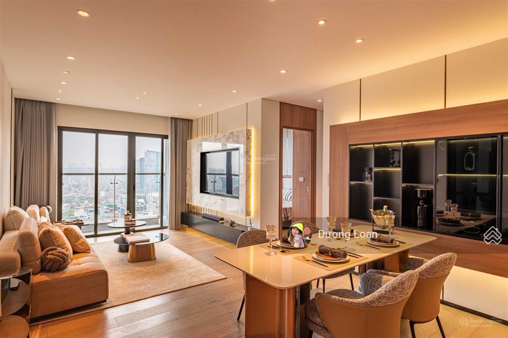 Chính chủ bán căn 2pn tại hong kong tower, có để lại nội thất.  0372 004 ***