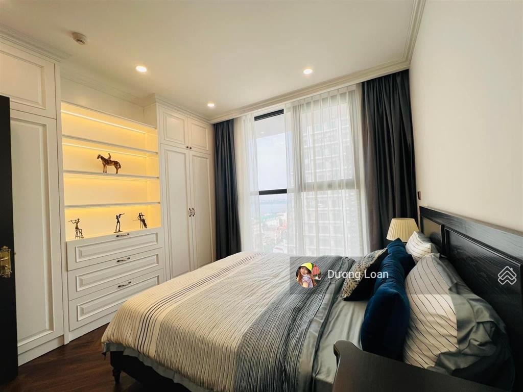 Chính chủ bán căn 160m2, 3pn tại vinhomes nguyễn chí thanh.  em loan 0372 004 ***