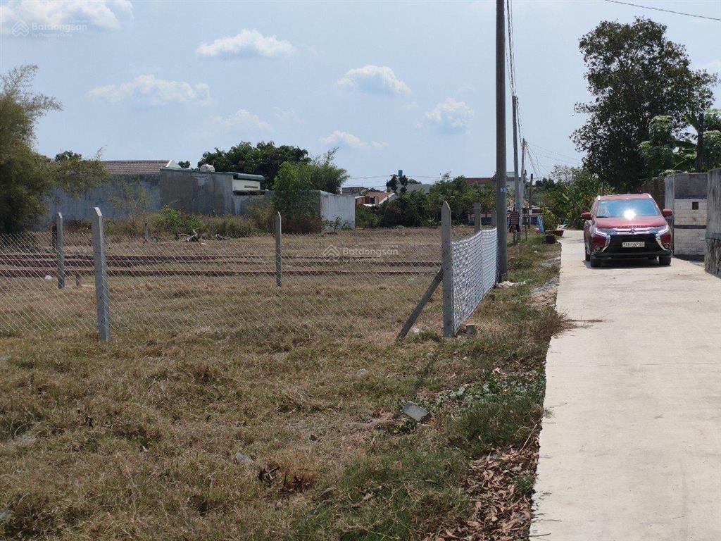 Bán 385m2 thổ cư tại xã hoà khánh, đức hòa cách vinhome 1.5km giá 2,5 tỷ tl