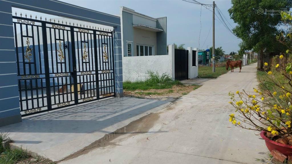 Bán 385m2 thổ cư tại xã hoà khánh, đức hòa cách vinhome 1.5km giá 2,5 tỷ tl