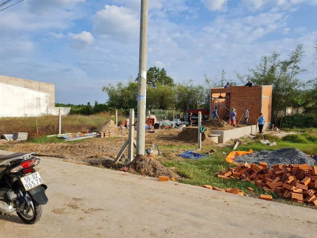 Bán 385m2 thổ cư tại xã hoà khánh, đức hòa cách vinhome 1.5km giá 2,5 tỷ tl