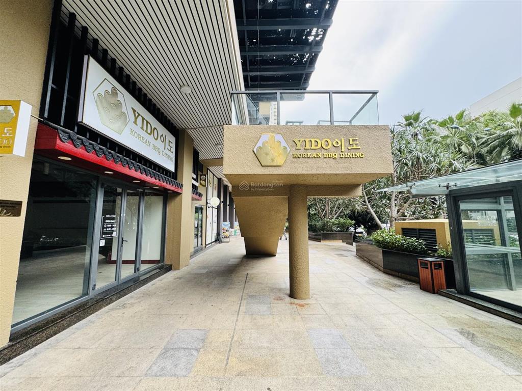 Chuyên cho thuê shophouse saigon pearl với giá chỉ 35 triệu/tháng.  0904 320 ***  mr. nguyên