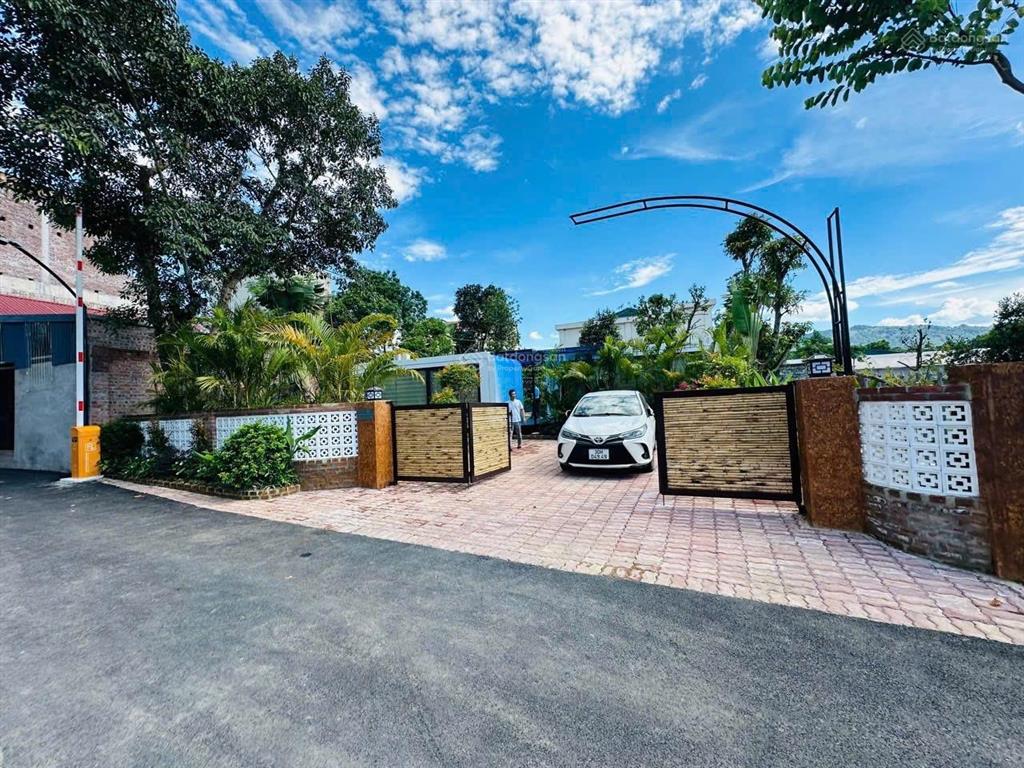 Chính chủ cần bán lô đất 350m2 tại xã phú cát, quốc oai, mặt tiền 8m, gần đhqg hà nội, đh fpt