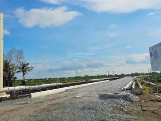 Bán lô đất đẹp nhà vườn, gần 1000m2, nền ao sẵn, giá chỉ 450tr