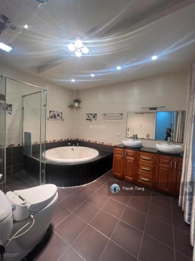 Căn góc 5t đẹp ngõ đào tấnlinh lang hai mặt thoáng ngõ 2m cách mp 40m cách oto 10m giá 13 tỷ