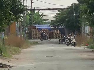 Chính chủ bán lại lô đất ở vị trí đường trần đại nghĩa, tân nhựt, bình chánh, có thể xây nhà ngay