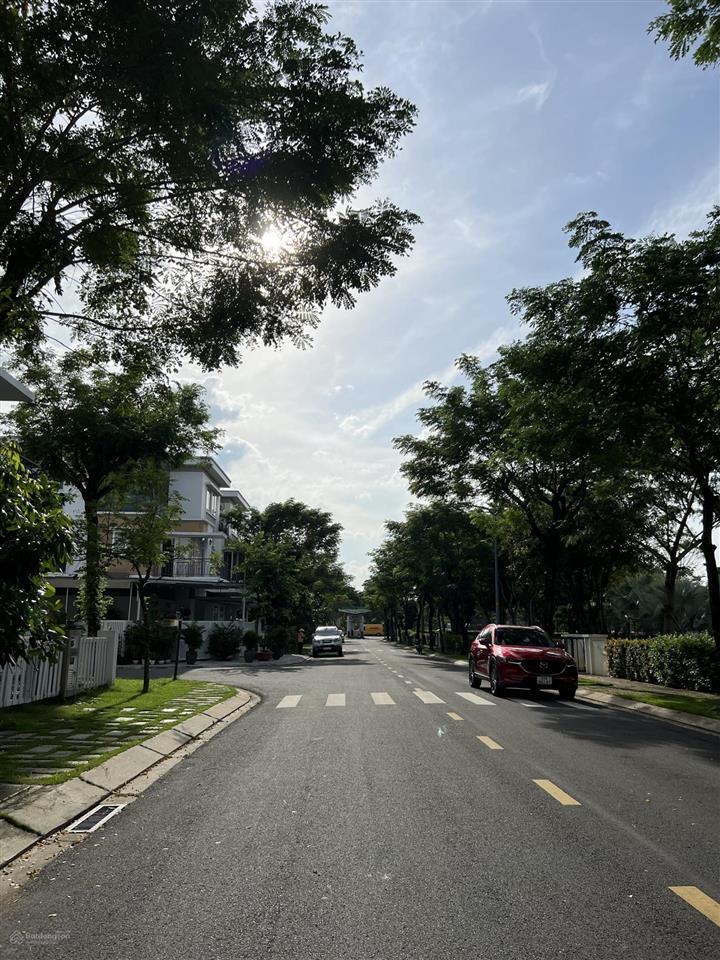 Lovera park full nội thất cao cấp,không có căn thứ 2 gía 8 tỷ, bớt lộc !