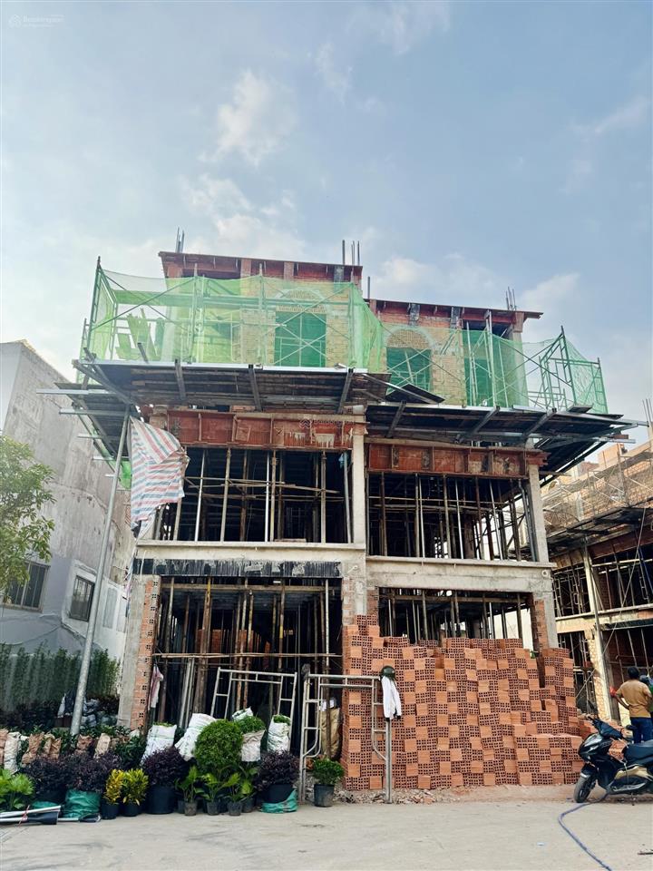 Nhà phố 3 tầng mặt tiền phú định chỉ 6,3tỷ. hỗ trợ vay đến 70%. gọi 0934 772 *** được tư vấn 24/7