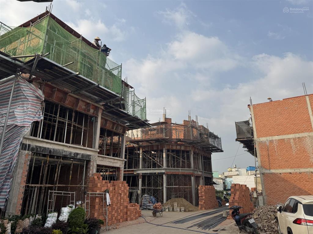 Nhà phố 3 tầng mặt tiền phú định chỉ 6,3tỷ. hỗ trợ vay đến 70%. gọi 0934 772 *** được tư vấn 24/7