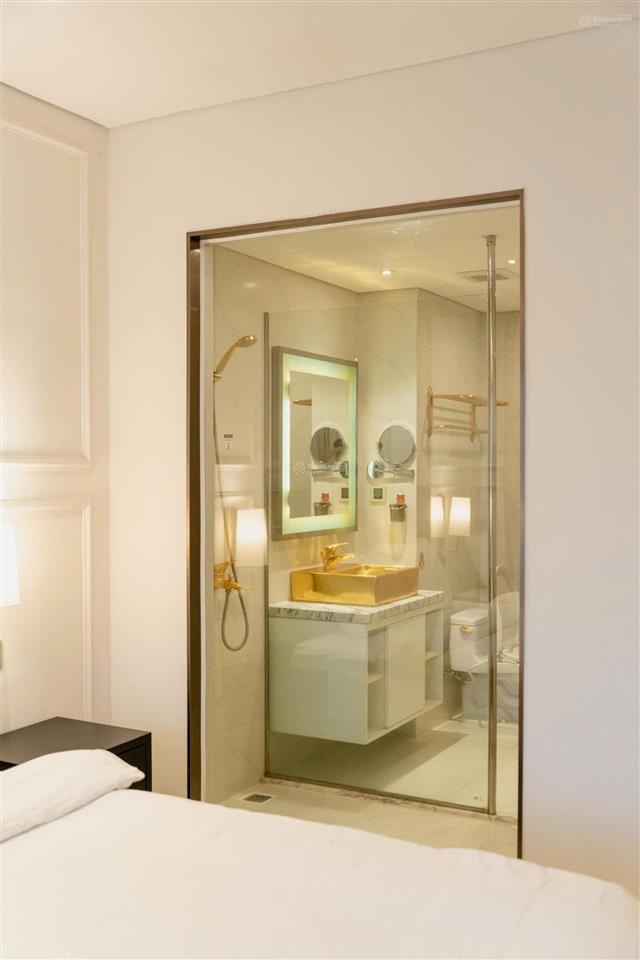 Chính chủ cần bán căn hộ golden bay dát vàng view biển vịnh trực diện siêu đẹp giá chỉ 1tỷxx