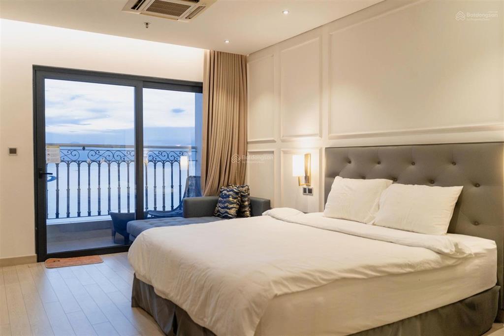Chính chủ cần bán căn hộ view trực diện biển ở đà nẵng golden bay,y hình có hợp đồng sẵn cho thuê