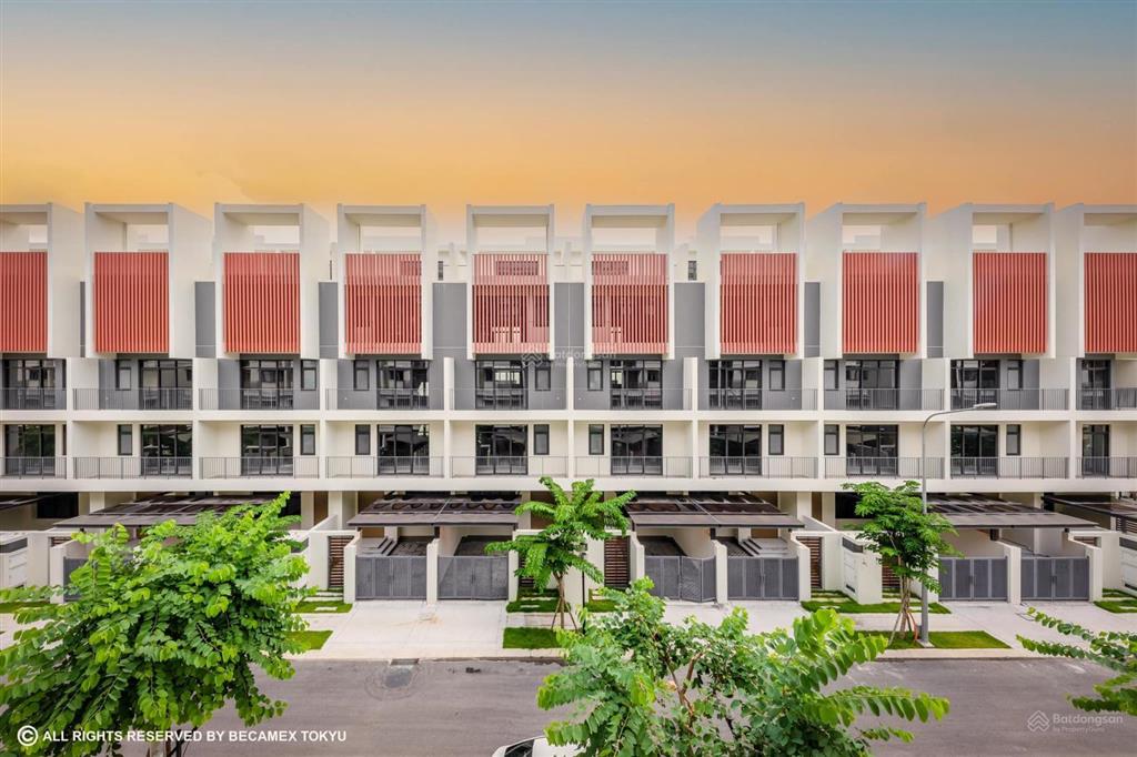 Bán nhà phố liền kề 6x19m, khu đô thị midori park, cđt becamex tokyu, nhận nhà ngay, cạnh sthị aeon