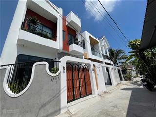 Nhà đẹp diên toàn  diên khánh  cách nha trang 8km  sổ hoàn công, pháp lý chuẩn chỉnh