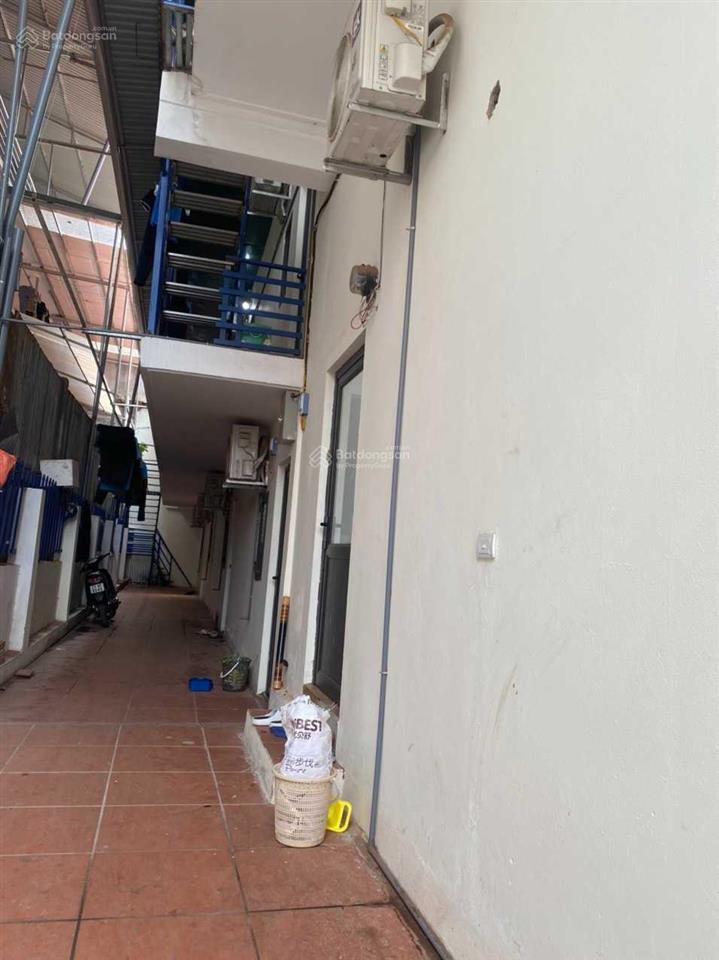 Bán nhà trọ cao cấp ô cách sát ktx sam sung s=195m2, 26phòng ở full 4,x tỷ oto vào thông kđt vigra