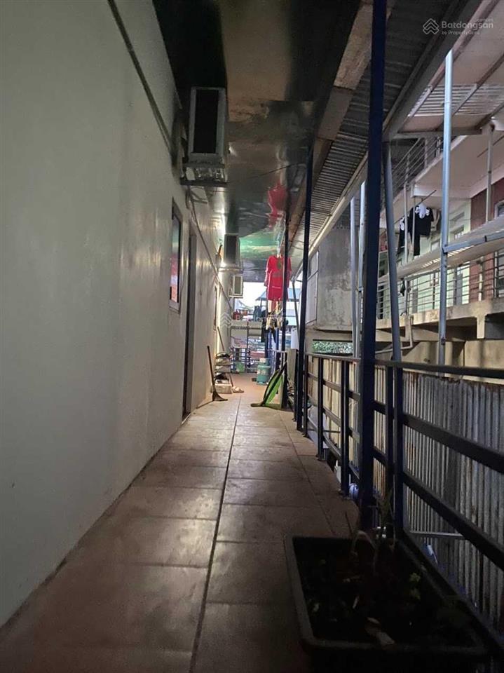 Bán nhà trọ cao cấp ô cách sát ktx sam sung s=195m2, 26phòng ở full 4,x tỷ oto vào thông kđt vigra