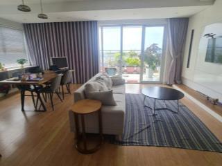 Bán căn hộ penhouse 3pn, 2wc, dt 184m2 tại conic riverside, nguyễn văn linh, q8, 5,45 tỷ, giá tốt