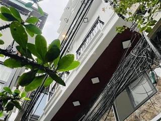 Hoa hậu đẹp nhất chùa láng, ngõ thông kinh doanh, 8 tầng, 22 phòng, mặt tiền 6.5m. hàng chất
