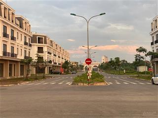 Do cho con đi du học tôi đang cần tiền nên muốn bán căn shop thuộc dự án tnr thắng star city.