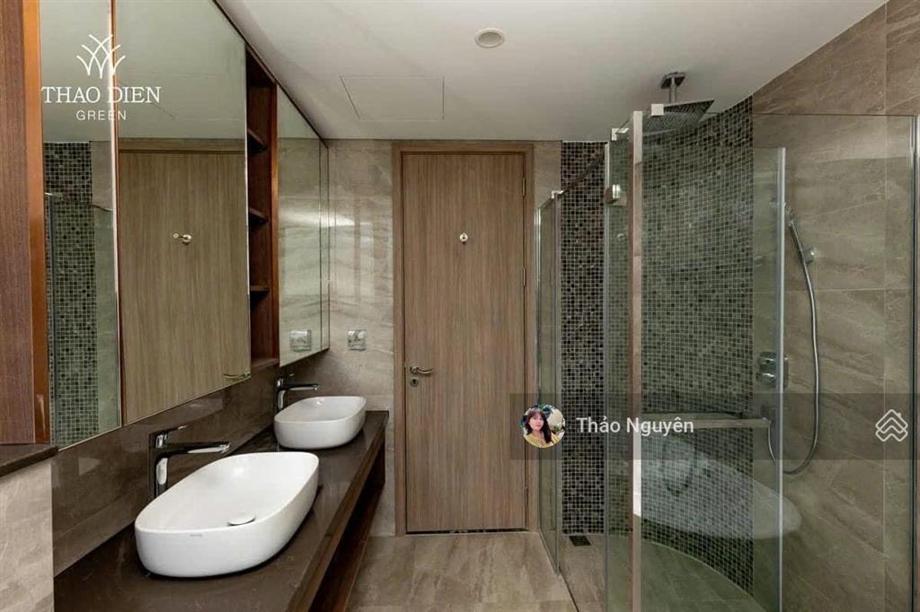 Mua trực tiếp cđt bán căn 3 pn đẹp góc thoáng 131 m2 giá tốt, hdt sẵn 0979 940 ***