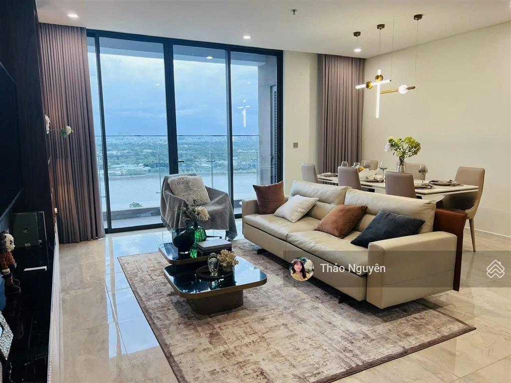Mua trực tiếp cđt bán căn 3 pn đẹp góc thoáng 131 m2 giá tốt, hdt sẵn 0979 940 ***