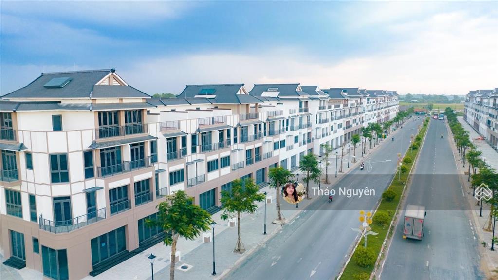 Chính chủ gửi bán chốt nhanh chỉ 7.8tỷ nhận nhà ngay cho thuê có dòng tiền cửa ngõ vin 0979 940 ***