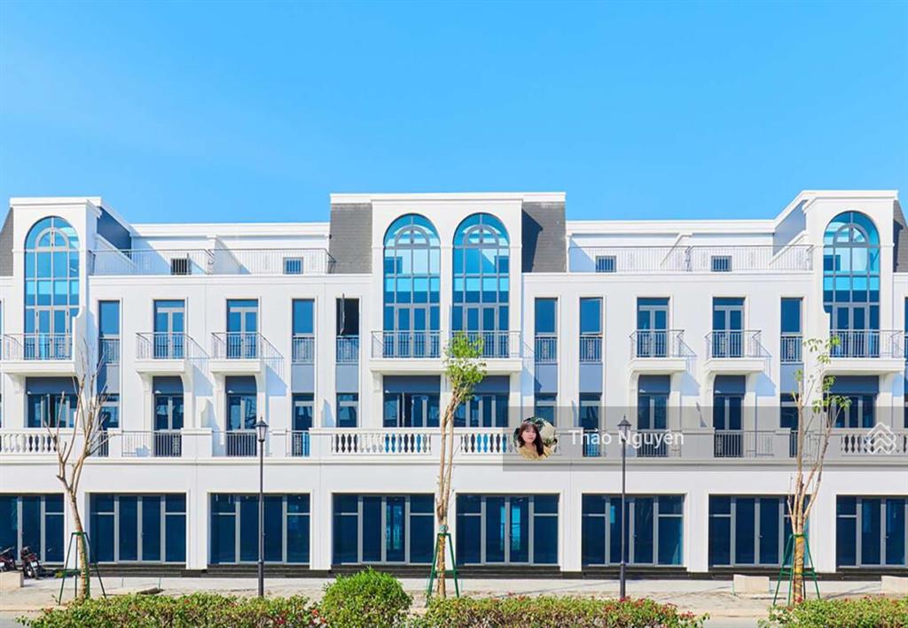 Chính chủ gửi bán chốt nhanh chỉ 7.8tỷ nhận nhà ngay cho thuê có dòng tiền cửa ngõ vin 0979 940 ***