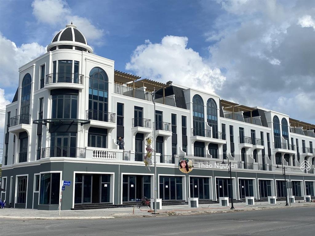 Chính chủ gửi bán chốt nhanh chỉ 7.8tỷ nhận nhà ngay cho thuê có dòng tiền cửa ngõ vin 0979 940 ***