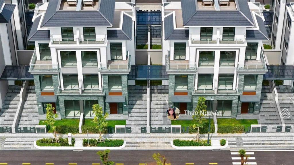 Mua trực tiếp cđt ưu đãi lên đến 3,6 tỷ thanh toán trước 5 tỷ 6 nhận nhà đẹp gọi ngay 0979 940 ***