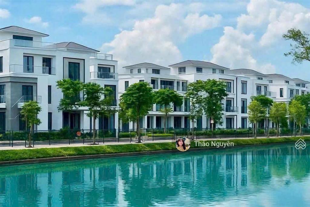Mua trực tiếp cđt ưu đãi lên đến 3,6 tỷ thanh toán trước 5 tỷ 6 nhận nhà đẹp gọi ngay 0979 940 ***