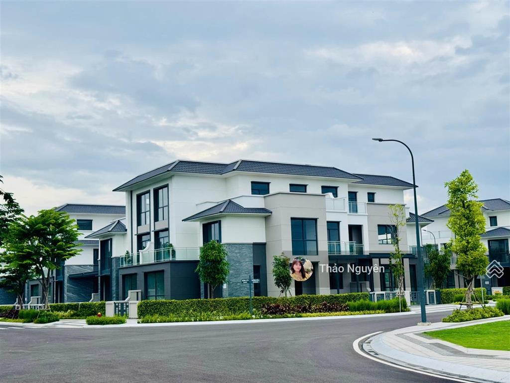 Mua trực tiếp cđt ưu đãi lên đến 3,6 tỷ thanh toán trước 5 tỷ 6 nhận nhà đẹp gọi ngay 0979 940 ***