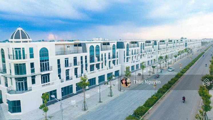 Chính chủ cần cho thuê shophouse mặt tiền đường 3/2 chỉ 20tr, thiết kế 1 trệt 2 lầu.  0979 940 ***