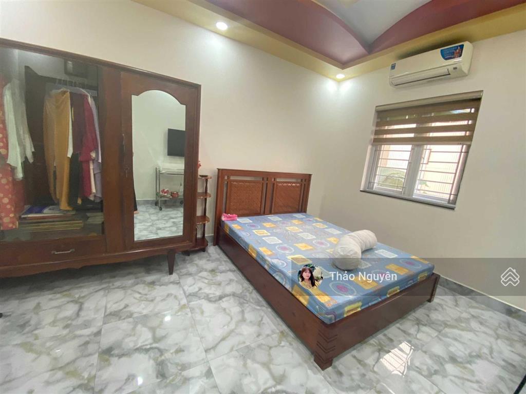 Chính chủ bán gấp nhà phố bìa view sông 16.990tỷ thoáng 140m2 sổ hồng  0979 940 ***