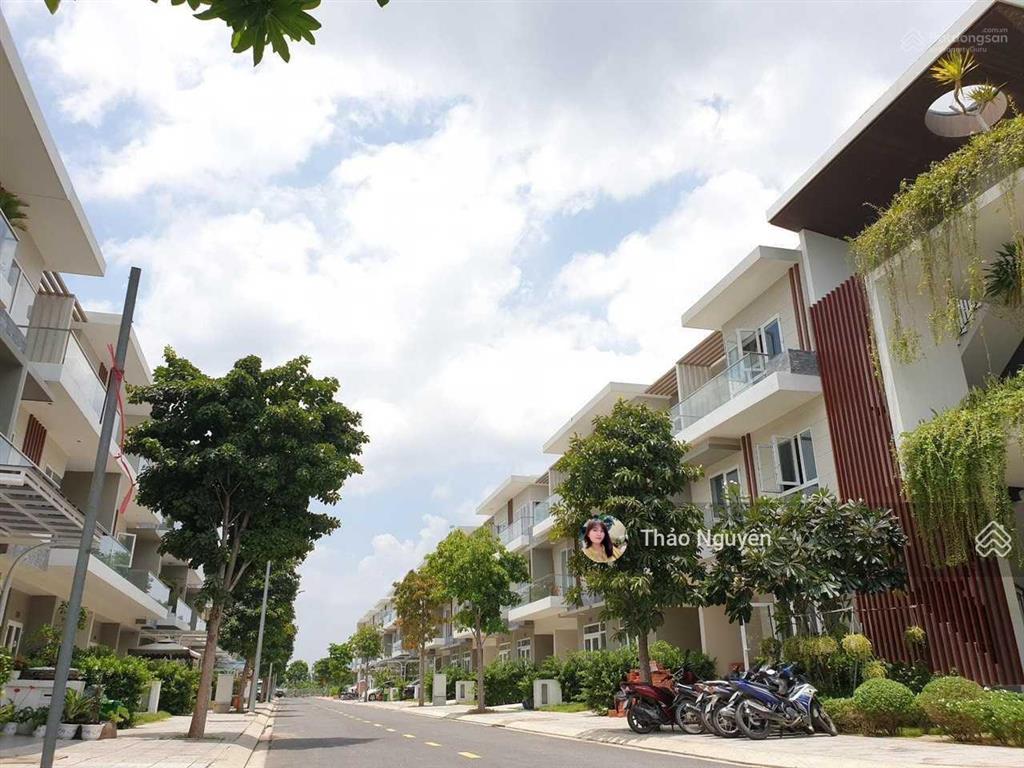 Bán gấp nhà phố thô chốt nhanh trong tuần, 7x20m giá 16.x tỷ thô 0979 940 *** thảo nguyên
