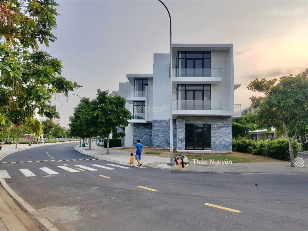 Bán gấp nhà phố thô chốt nhanh trong tuần, 7x20m giá 16.x tỷ thô 0979 940 *** thảo nguyên