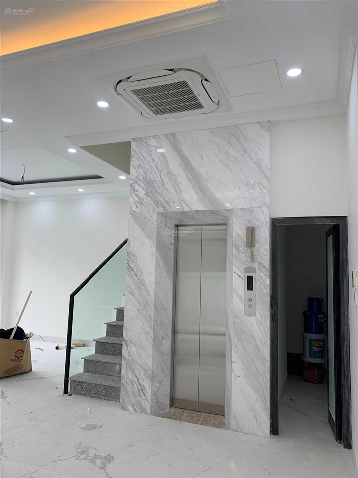Cho thuê biệt thự. dt 150m², 4 tầng, mt 8,3m. giá 20 triệu/tháng