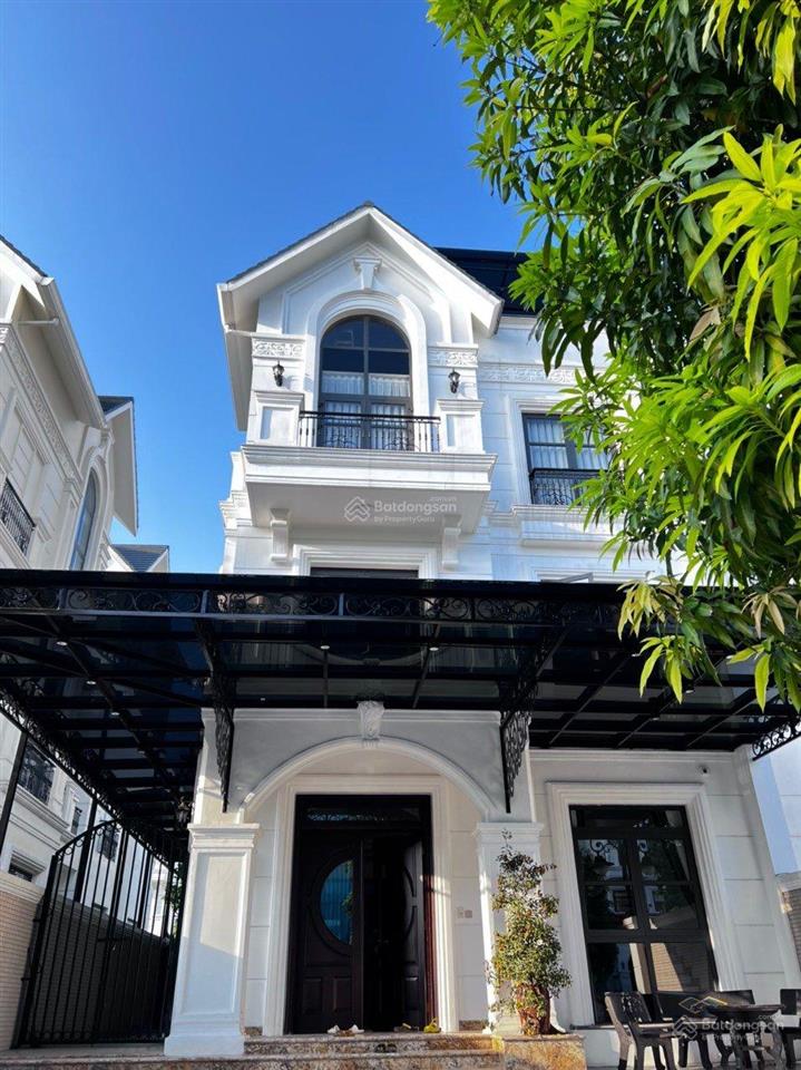 Cho thuê biệt thự. dt 150m², 4 tầng, mt 8,3m. giá 20 triệu/tháng