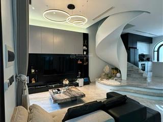 Cho thuê biệt thự 150m2, mặt tiền 8.3m, xây 4 tầng. giá 18tr/th.  0909 044 ***