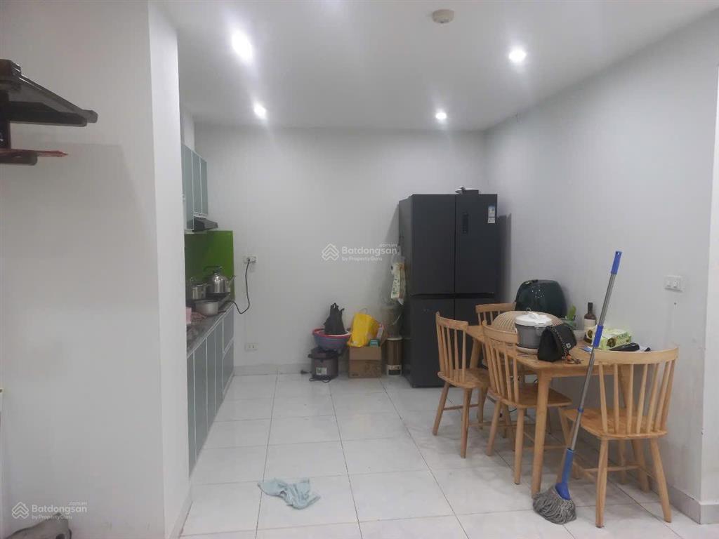Chuyển xuống biệt thự chính chủ em bán căn 68,5m2 tòa rice city sông hồng long biên. 0981 716 ***