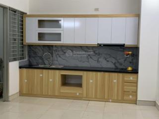 Cho thuê căn 3 phòng ngủ ct9 kđt việt hưng long biên. 97m2 nội thất cơ bản 8tr/th  0981 716 ***