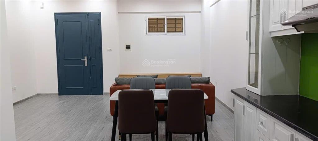 Cần bán căn góc 2 ngủ  kđt việt hưng, long biên. 69m2. để lại nội thất. giá 4 tỷ.  0981 716 ***