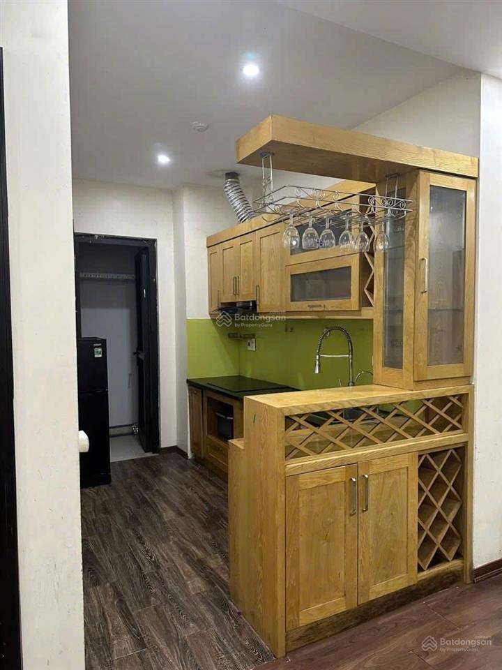 Cần bán nhanh căn 2 ngủ 1 vệ sinh valencia garden việt hưng. 61m2. giá 4,5 tỷ.  0981 716 ***