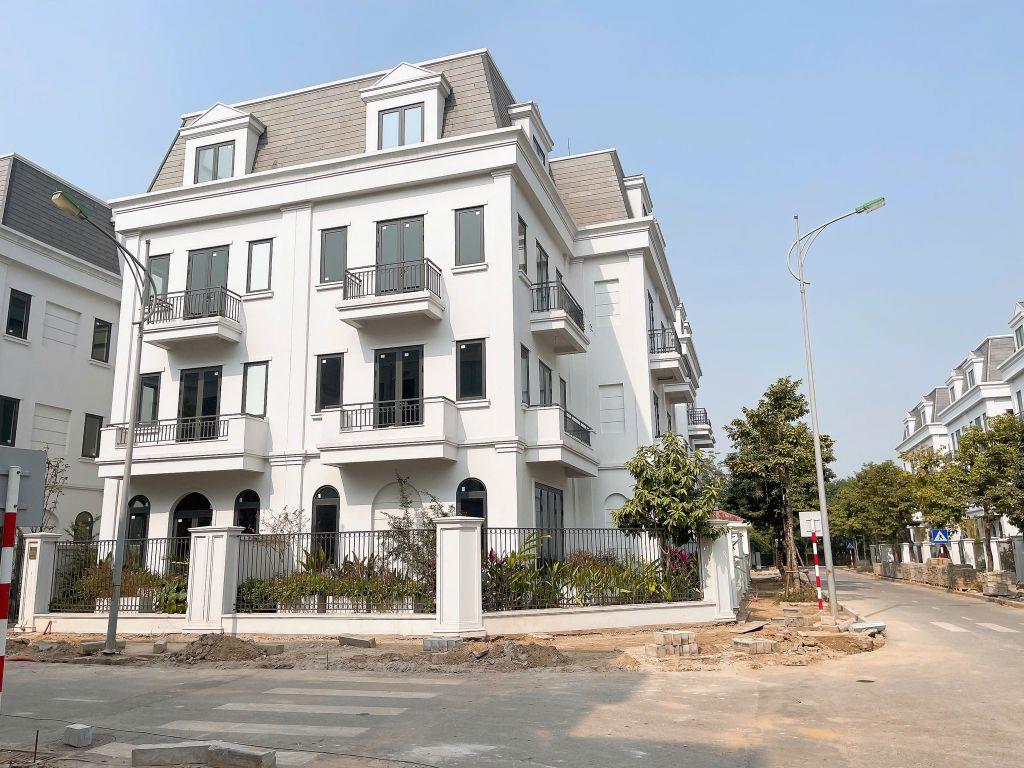 (VIEW SÔNG) Bán biệt thự BM75 Vinhomes Wonder City Đan Phượng 370mx4T MT 12m sân vườn PK Bình Minh hơn 50 tỷ