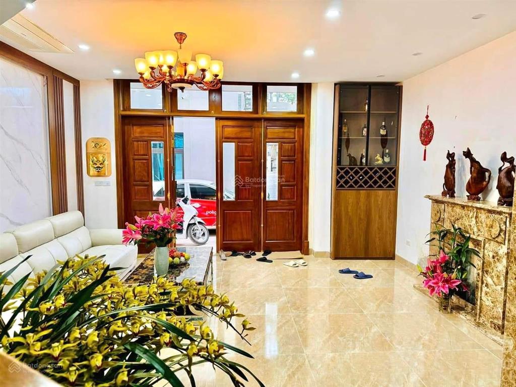 Bán liền kề ngõ 37 trần kim xuyến dt 75m2 x 5t, mt 6m ngõ thông, vỉa hè, ô tô tránh, kd, giá 32 tỷ