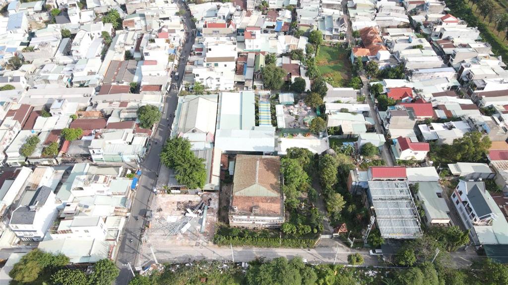 Siêu hiếm có góc 3 mặt tiền phường long bình, biên hòa, đồng nai, 6600m2 sẵn 200 thổ cư. sổ sẵn