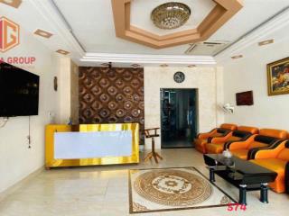 Tòa nhà 4 tầng d2d võ thị sáu có thang máy 132m2, 19 tỷ vị trí đẹp kinh doanh hoặc dòng tiền tốt